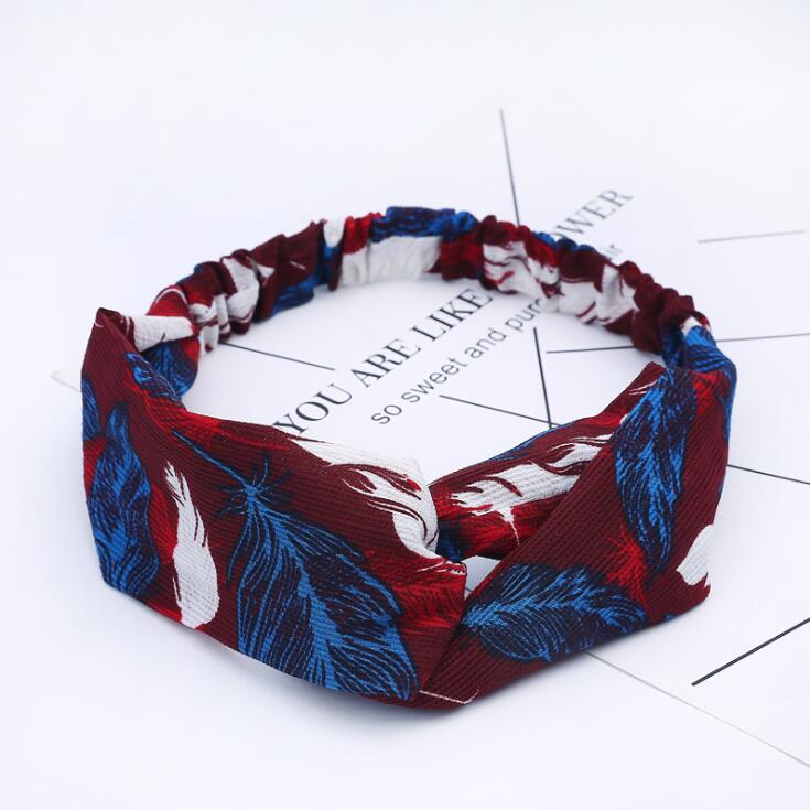 Elegant retro women’s headband for casual and special occasions